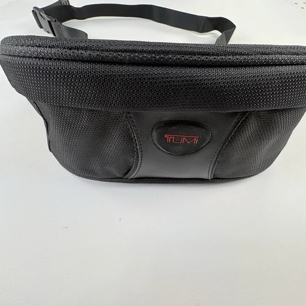 Tumi T2 Pewter Ballistic Nylon Fanny Pack Unisex Adults Black Belt Bag Pouch